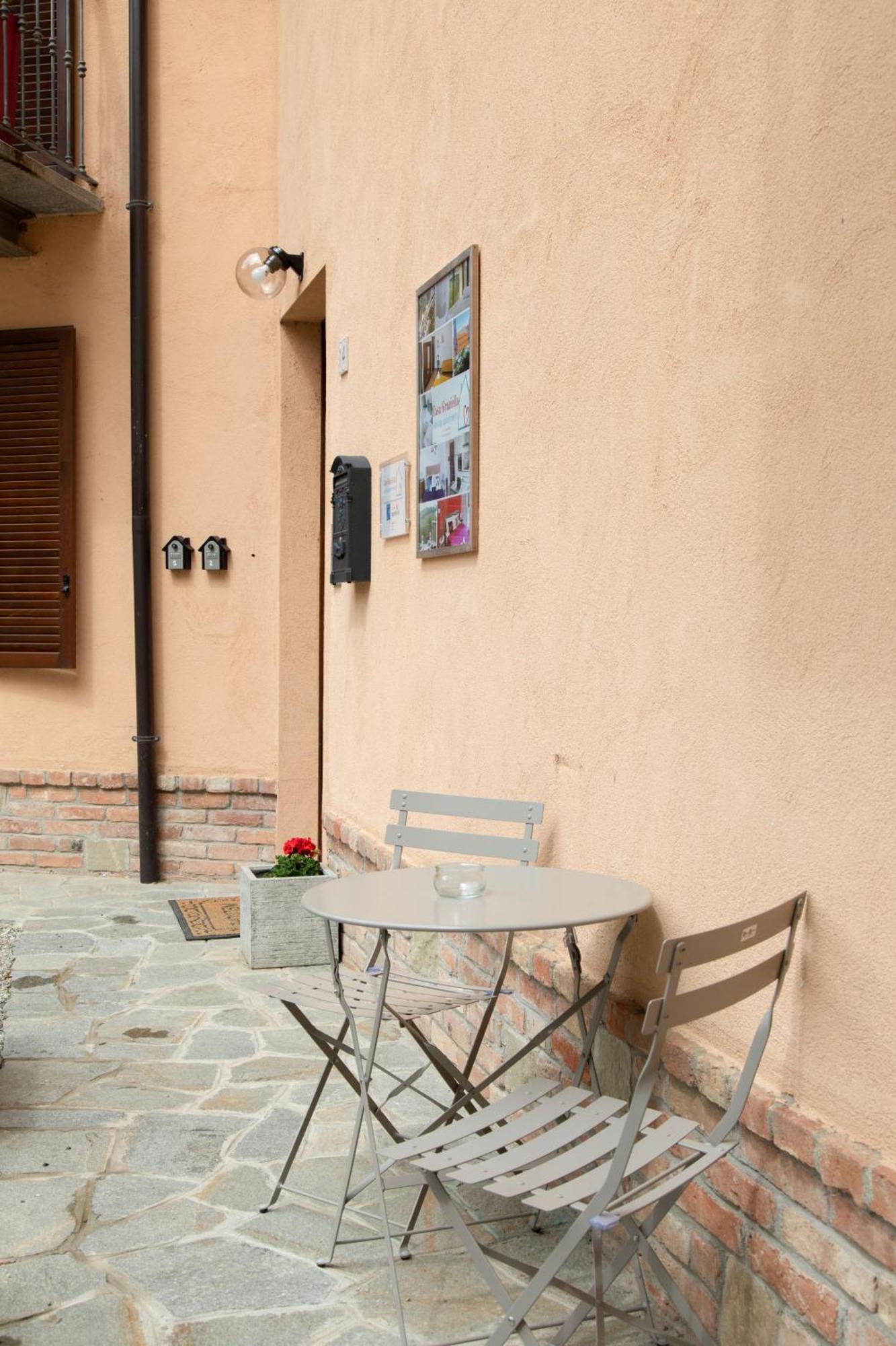 Casa Graziella- Appartamenti Vacanze Portacomaro Extérieur photo